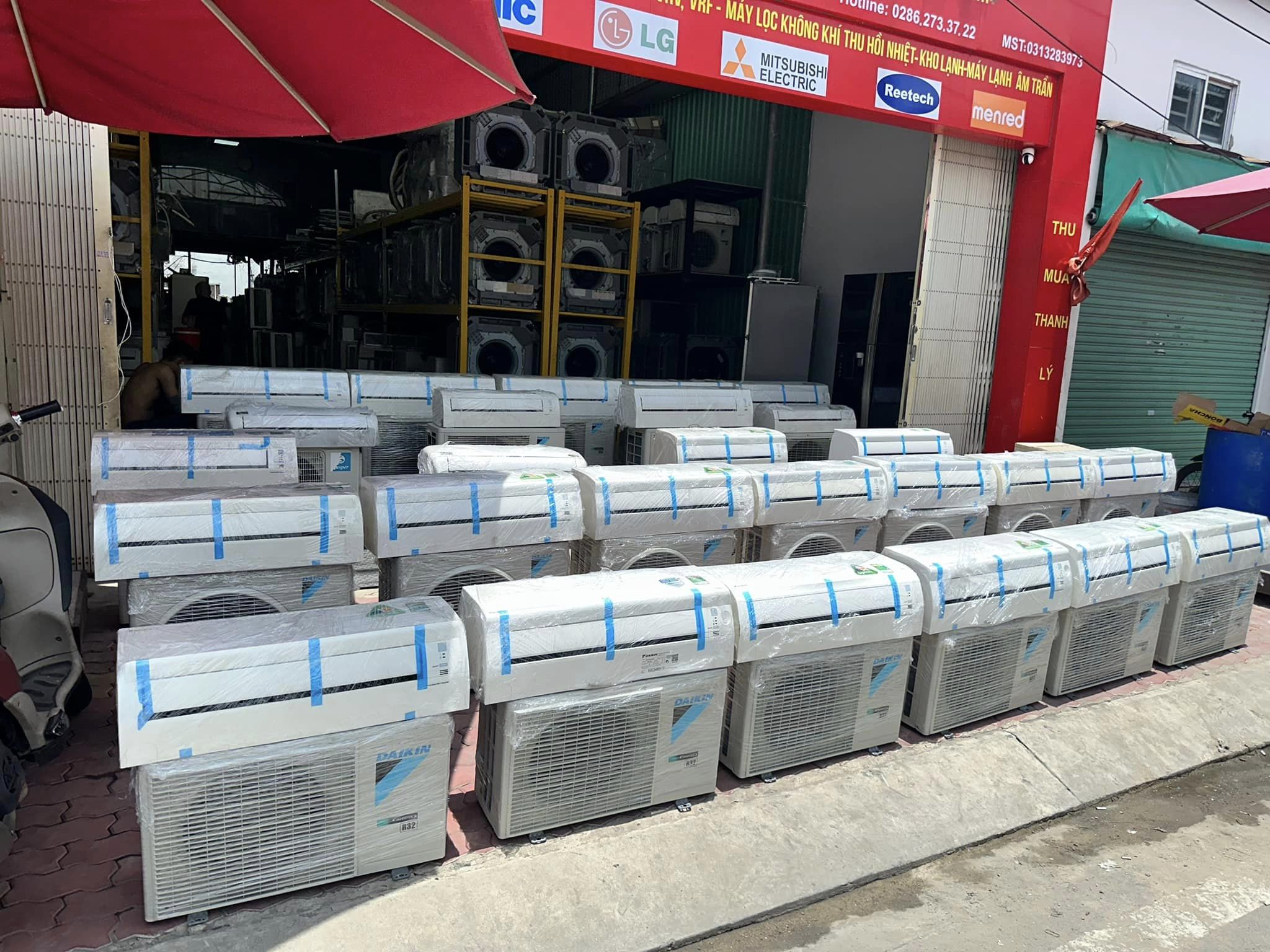 Giá Máy Lạnh Cũ 2 Ngựa: Yếu Tố Ảnh Hưởng Và Bảng Giá Tham Khảo