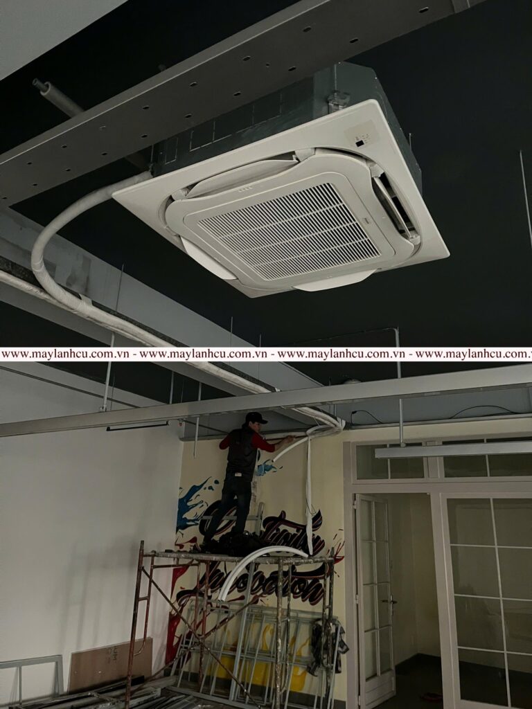 Máy Lạnh Cũ Âm Trần Daikin