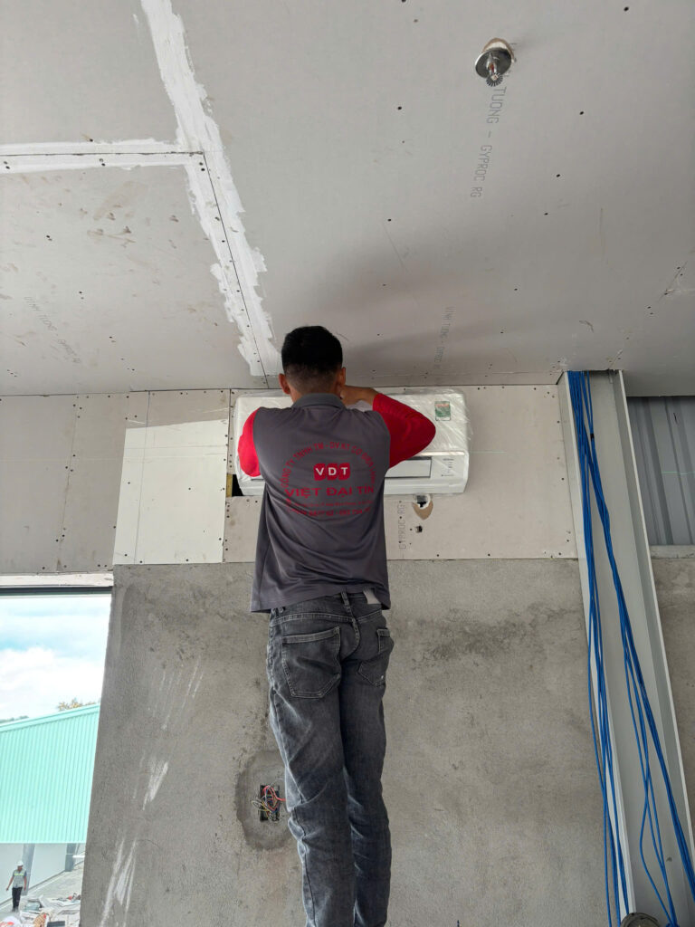 Máy lạnh cũ tiết kiệm điện