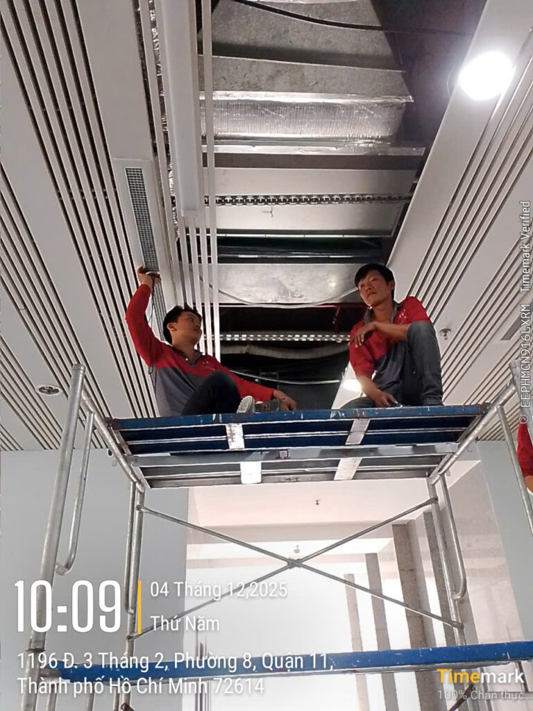 Sửa máy lạnh Quốc Lộ 13 | Việt Đại Tín – Có mặt nhanh