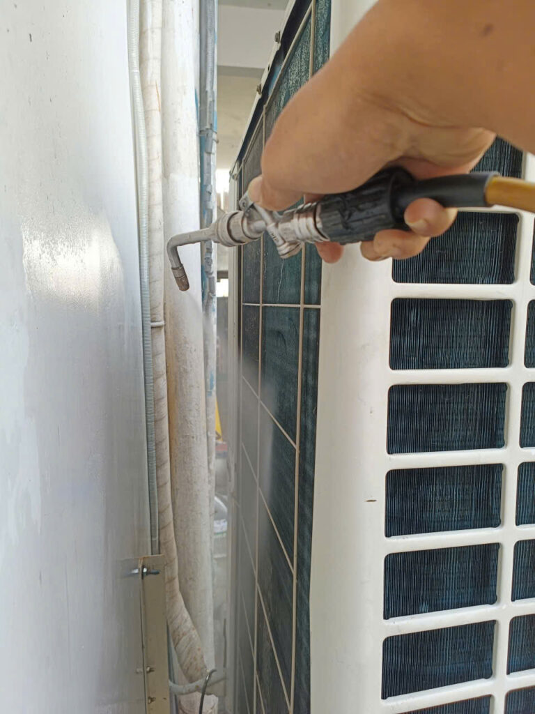 Nhận vệ sinh máy lạnh Hiệp Bình Phước cho các loại máy Nhận vệ sinh máy lạnh Hiệp Bình Phước cho các loại máy